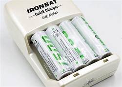 Producto Cargador Y 4 Pilas Baterías Recargables Aa 3600mah - zaffary store