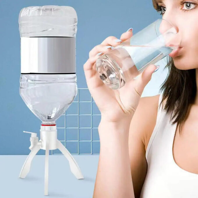 Soporte dispensador triangular para botellon de agua